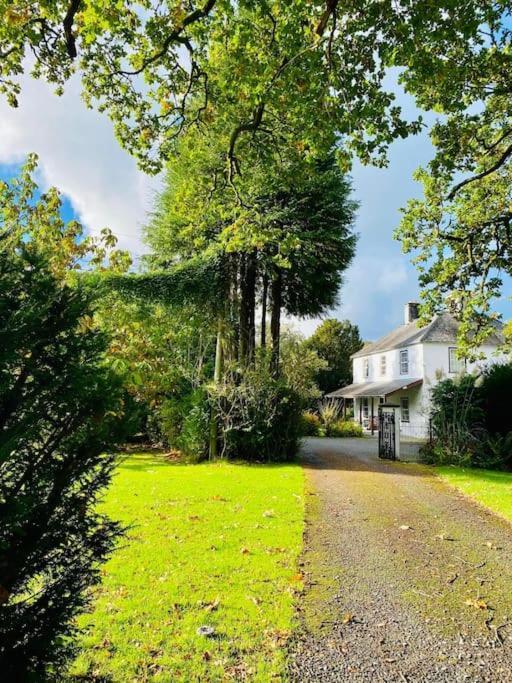 Aberhiriath Hall - The Old Georgian Manor House By The River Dyfi Cemmaes Esterno foto