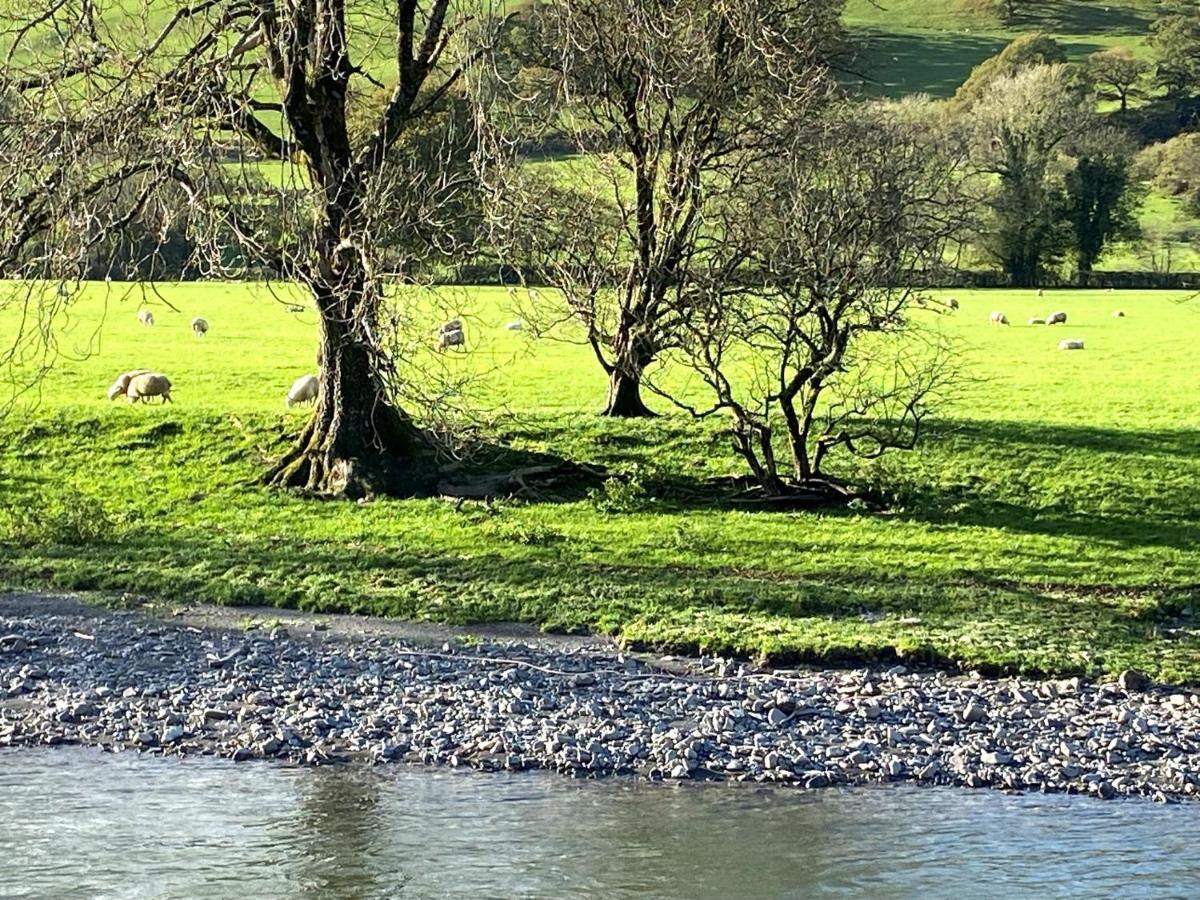 Aberhiriath Hall - The Old Georgian Manor House By The River Dyfi Cemmaes Esterno foto